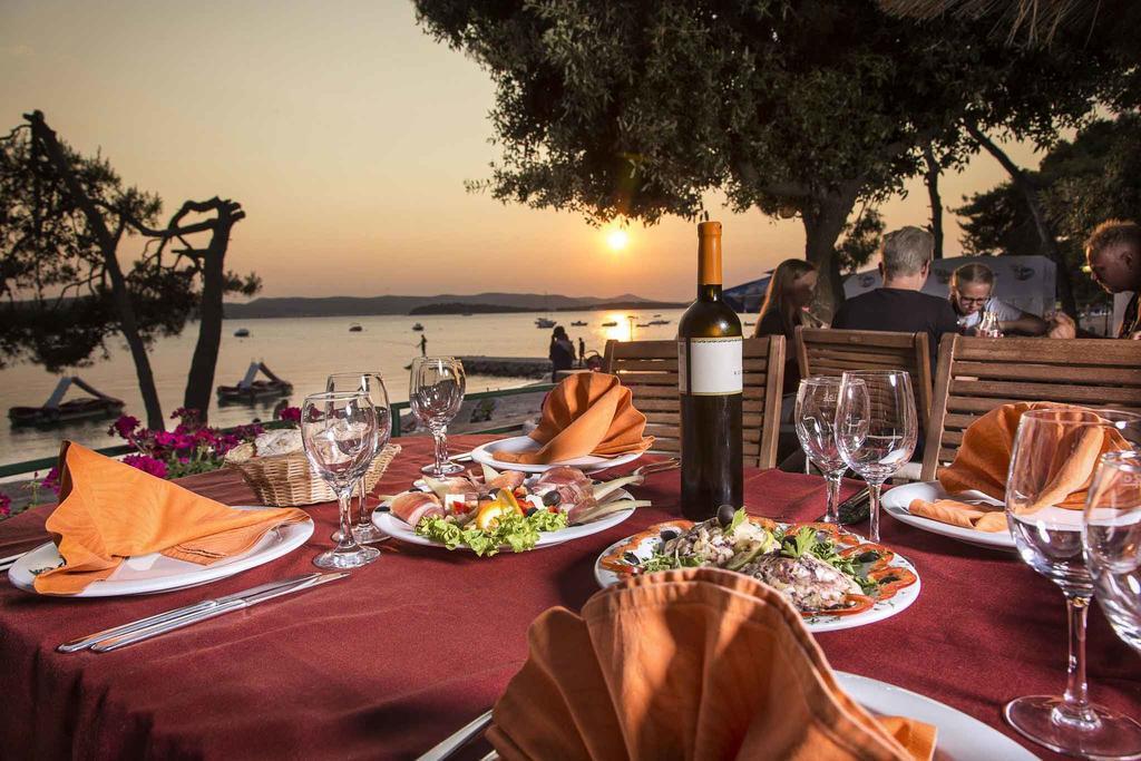 Mobile Home Heaven Biograd Biograd Na Moru Exterior photo